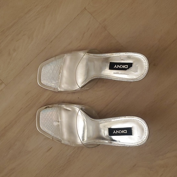 DKNY y2k Bronx Clear Transparent Heels- 7 - Picture 3 of 10